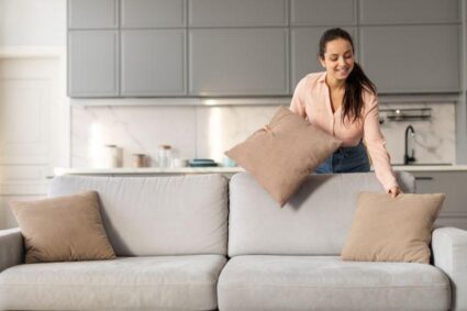 7 Mistakes People Make That Reduce Their Sofa’s Comfort