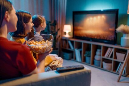 Sectionals That Survive Movie Nights, Sleepovers, and Spilled Popcorn