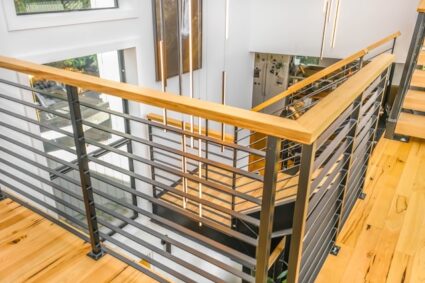  The Science of Safety Glass: What Architecture and Engineering Students Learn About Modern Railing Systems
